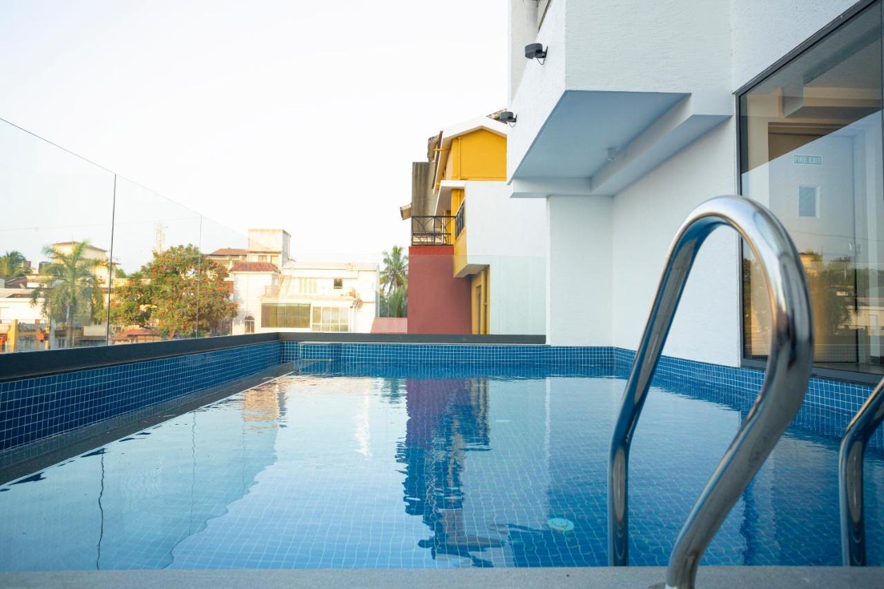 Hotel The Crescent Panaji Zewnętrze zdjęcie